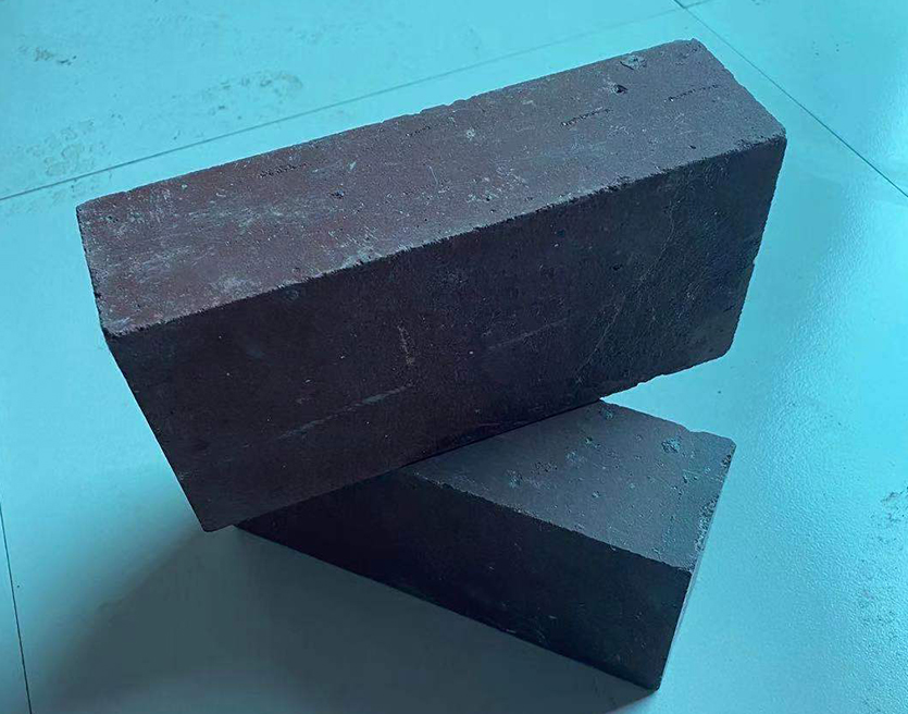 耐酸砖防腐和花岗岩防腐施工对温度的要求，是防腐工程质量的关键